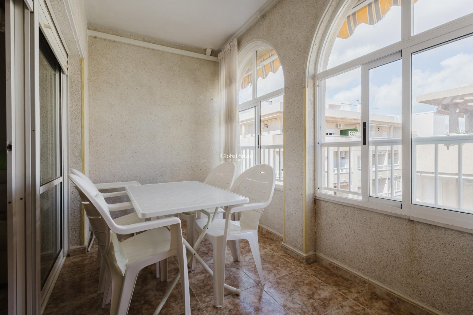 Wederverkoop - APPARTEMENT -
TORREVIEJA - Costa Blanca