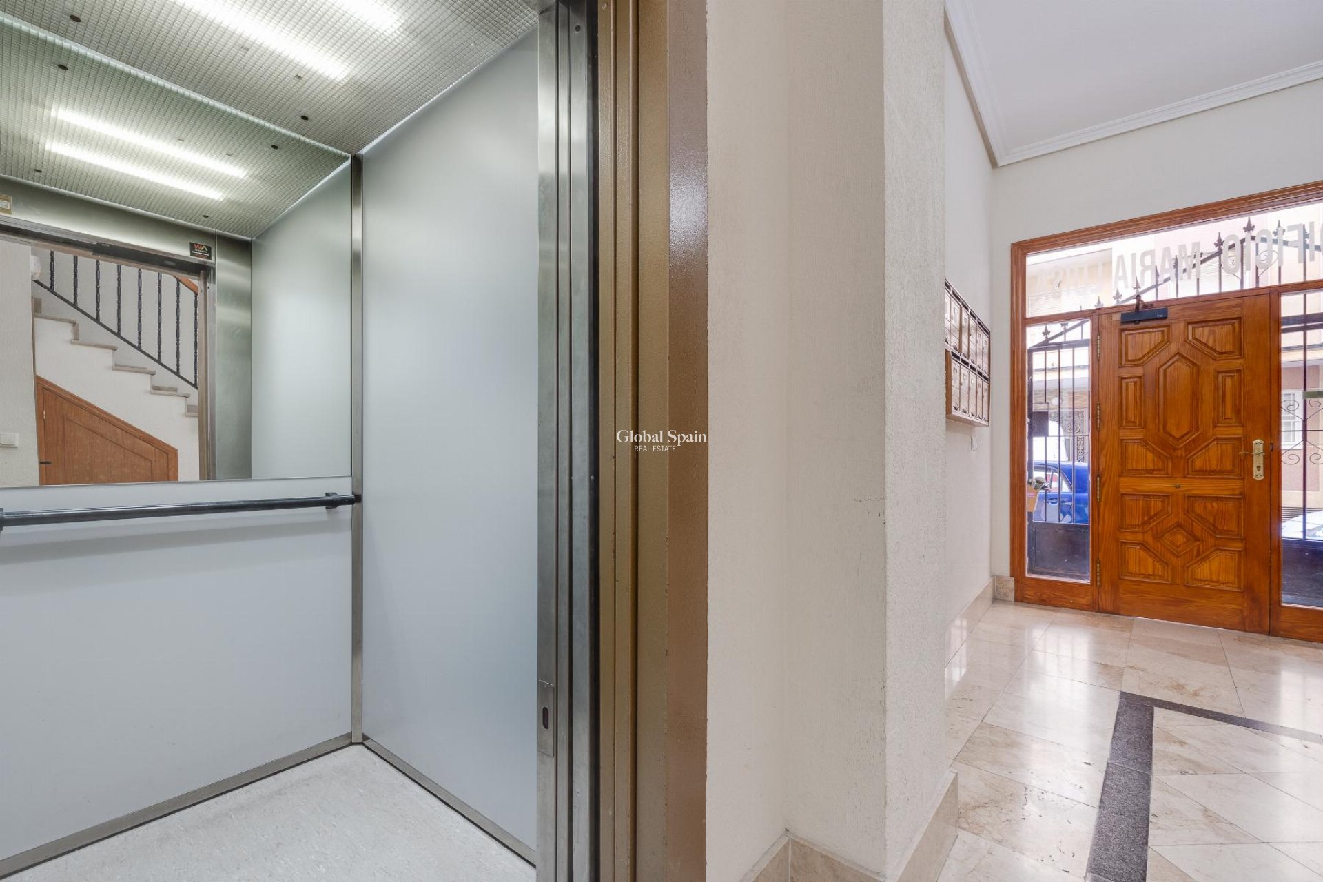 Wederverkoop - APPARTEMENT -
TORREVIEJA - Costa Blanca