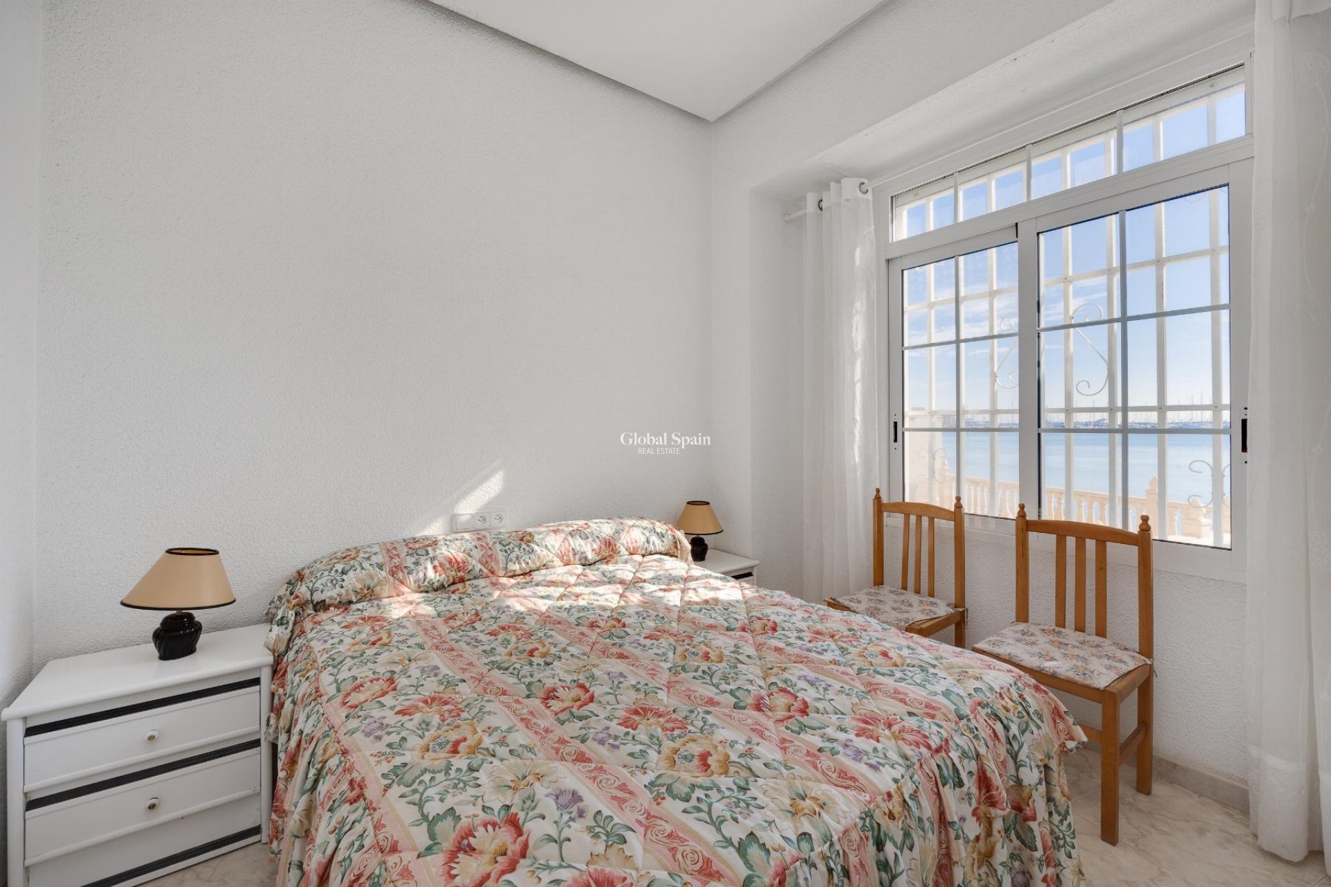 Wederverkoop - APPARTEMENT -
TORREVIEJA - Costa Blanca