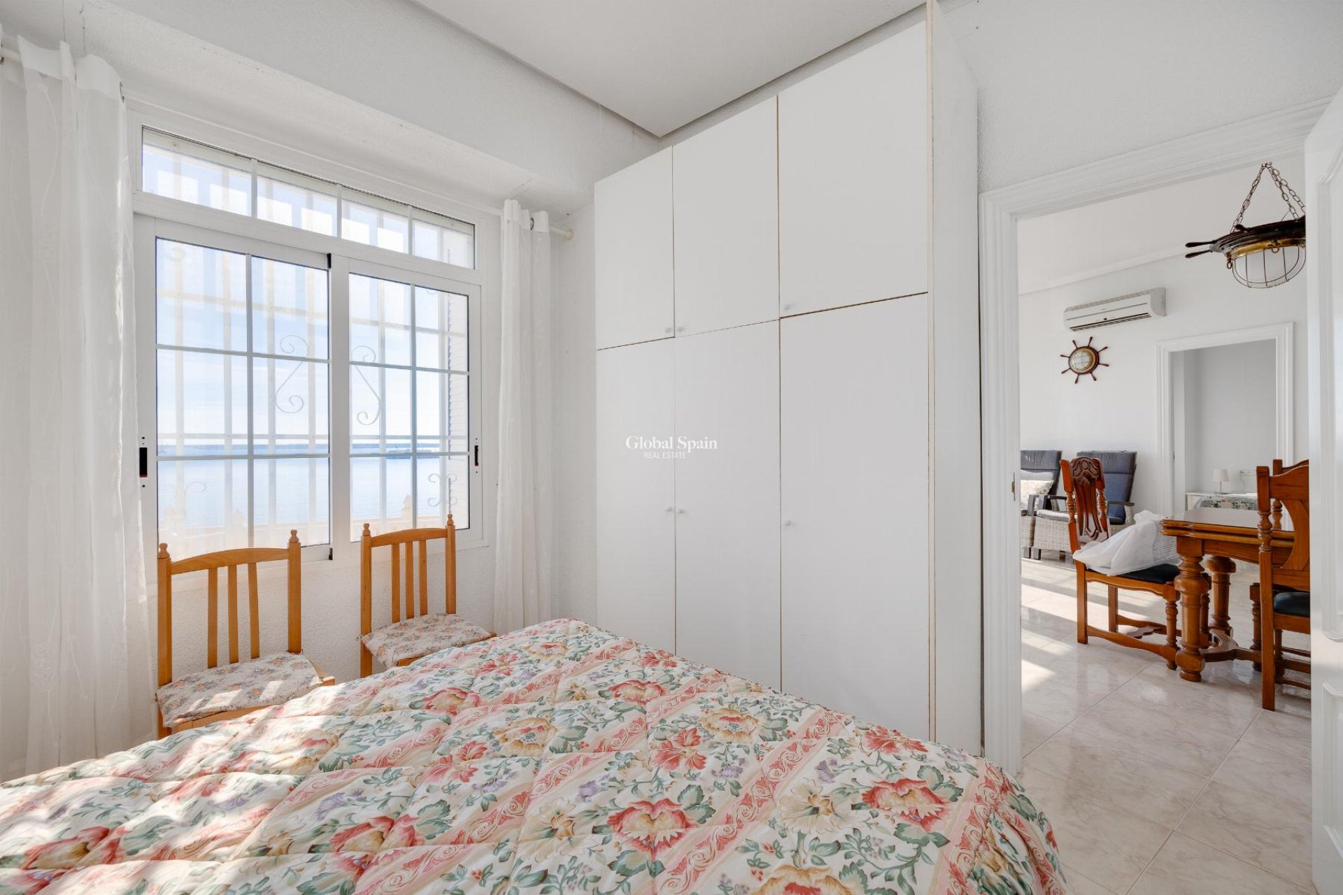 Wederverkoop - APPARTEMENT -
TORREVIEJA - Costa Blanca