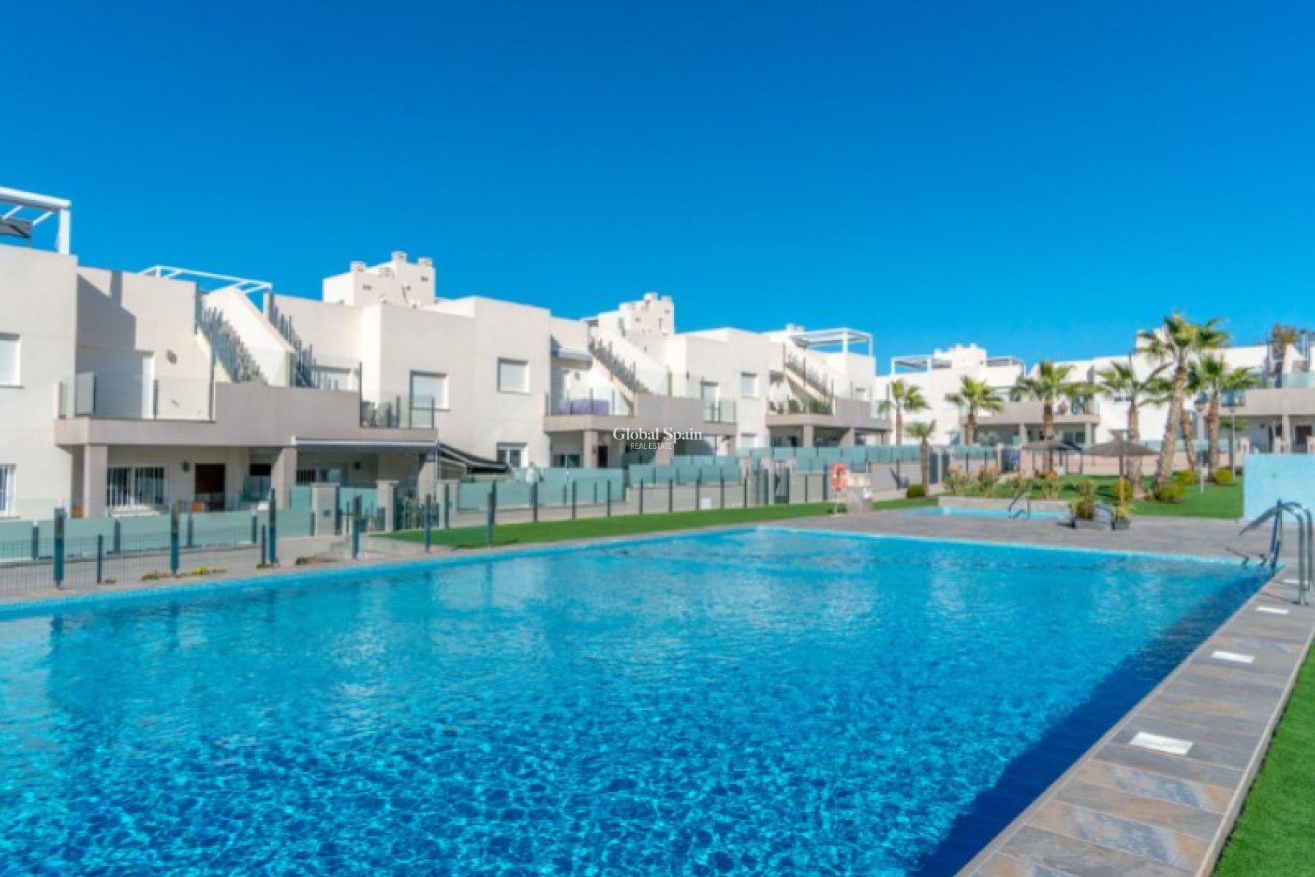 Wederverkoop - APPARTEMENT -
TORREVIEJA - Costa Blanca