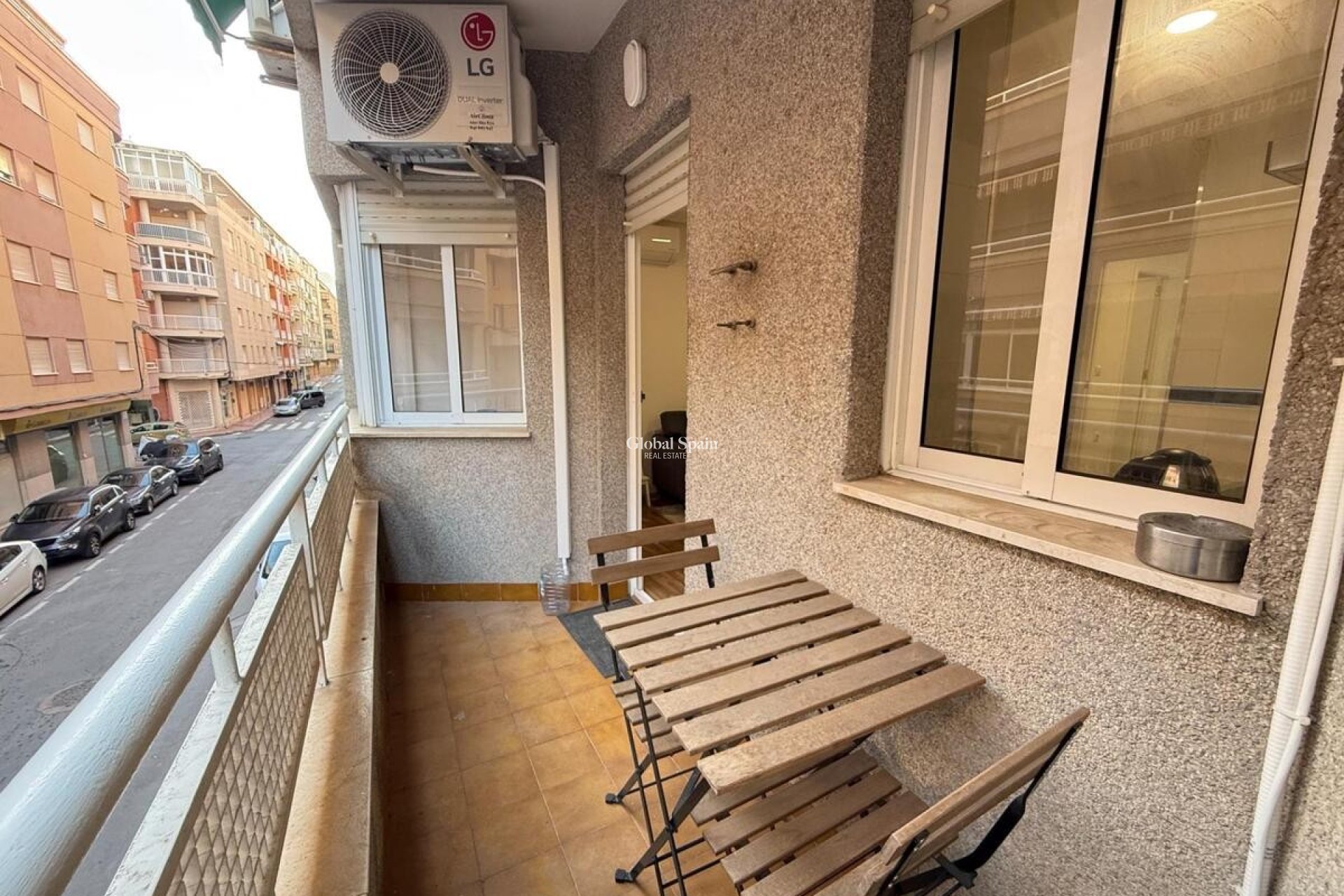 Wederverkoop - APPARTEMENT -
TORREVIEJA - Costa Blanca