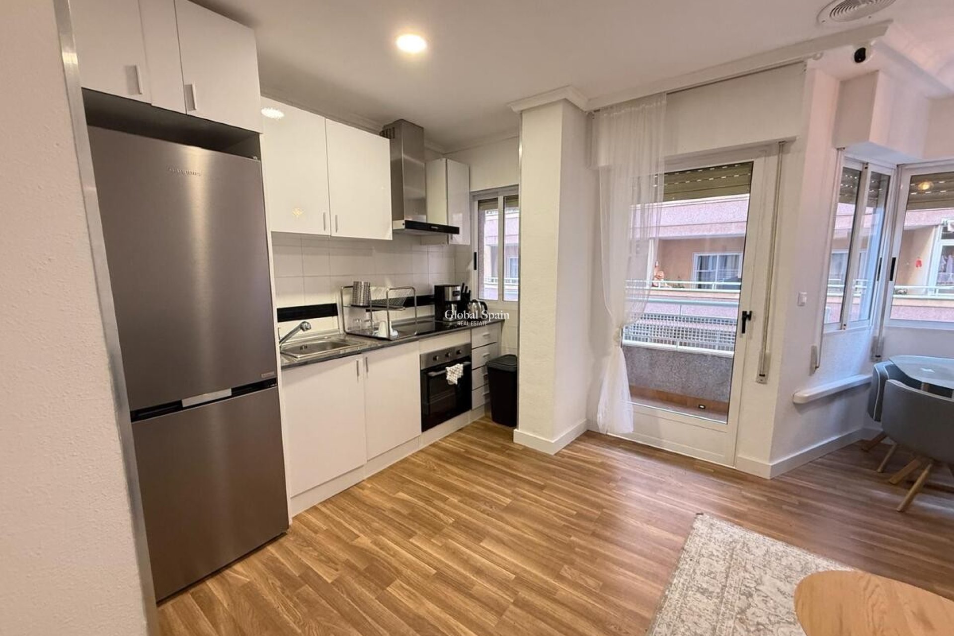 Wederverkoop - APPARTEMENT -
TORREVIEJA - Costa Blanca