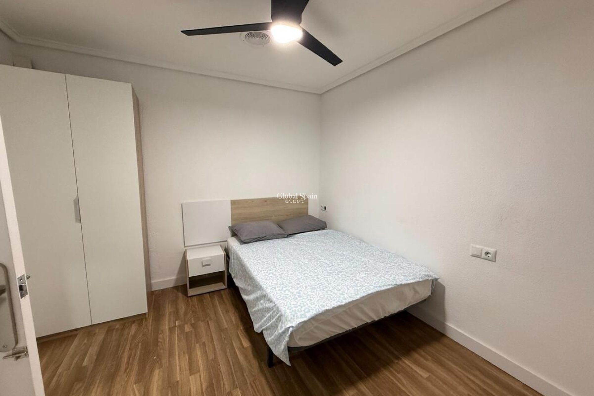 Wederverkoop - APPARTEMENT -
TORREVIEJA - Costa Blanca