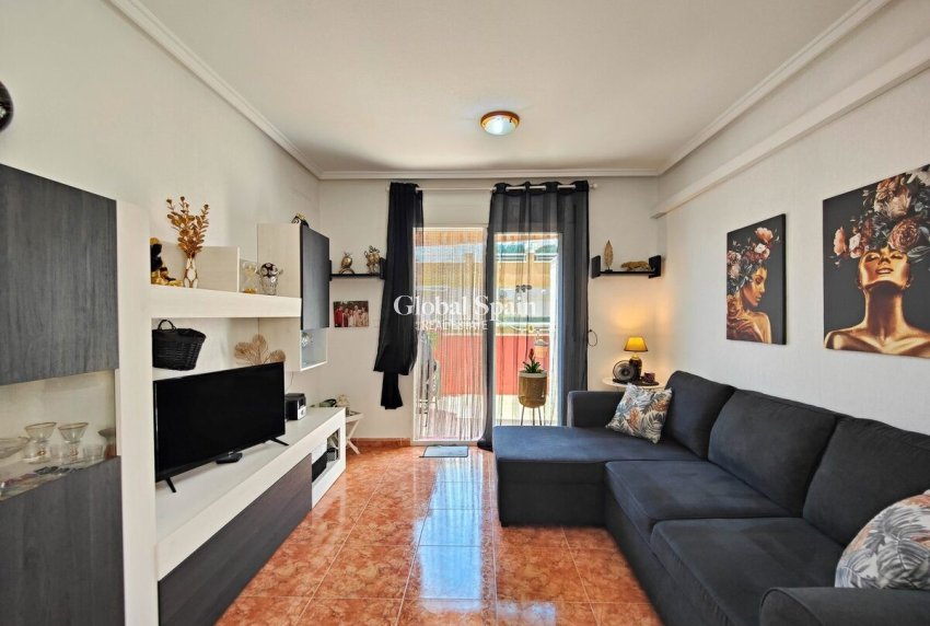 Wederverkoop - APPARTEMENT -
TORREVIEJA - Costa Blanca