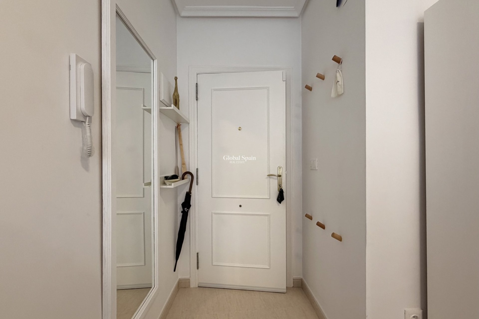 Wederverkoop - APPARTEMENT -
TORREVIEJA - Costa Blanca