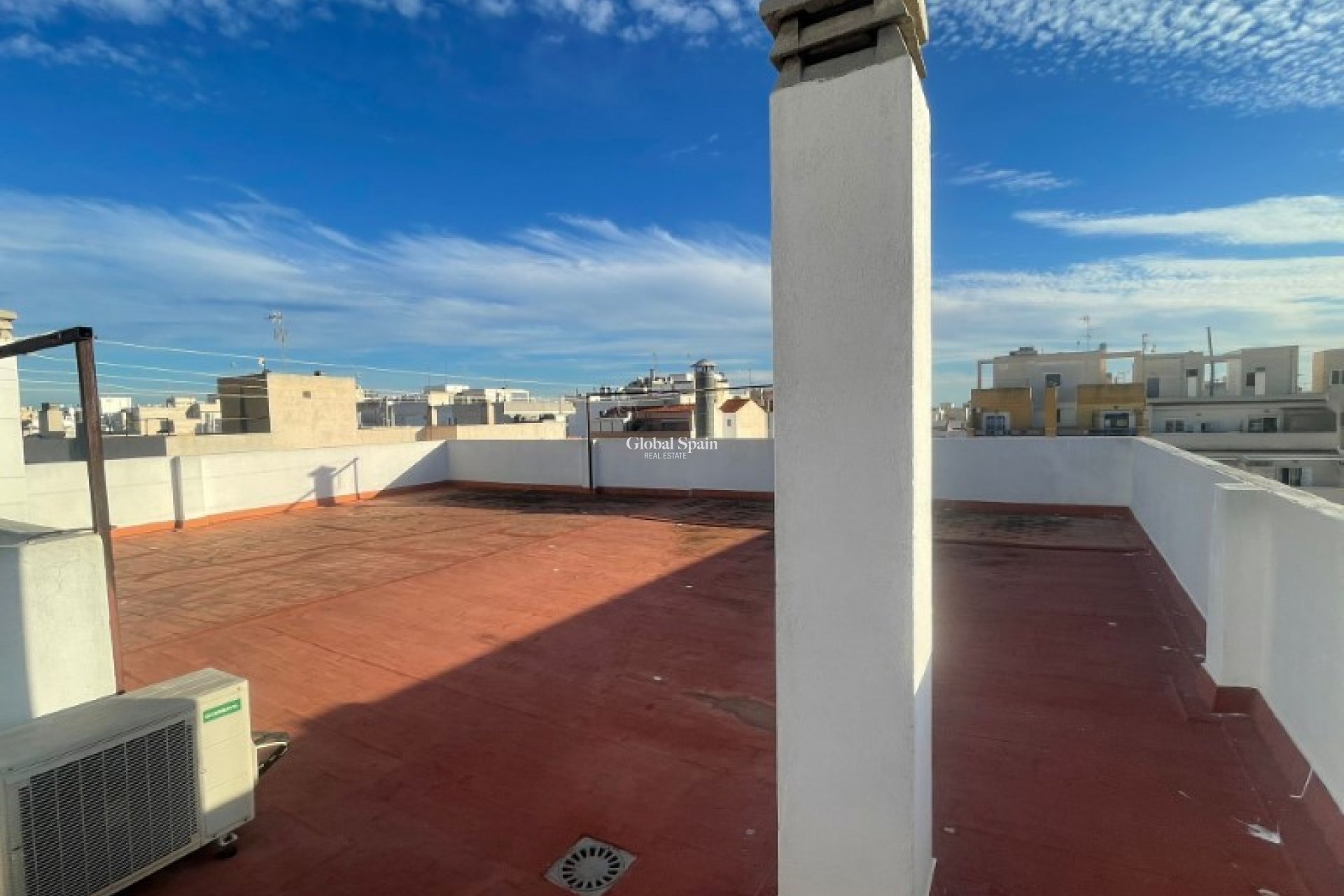 Wederverkoop - APPARTEMENT -
TORREVIEJA - Costa Blanca