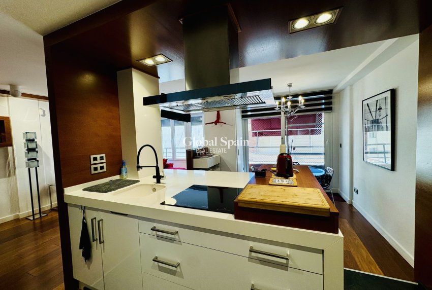 Wederverkoop - APPARTEMENT -
TORREVIEJA - Costa Blanca