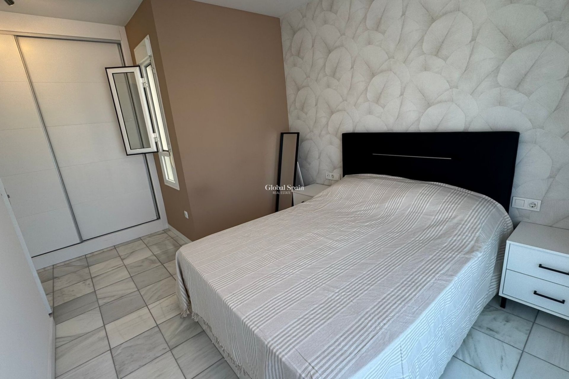 Wederverkoop - APPARTEMENT -
TORREVIEJA - Costa Blanca