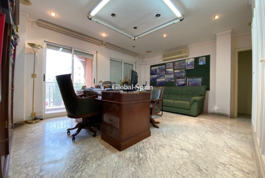 Wederverkoop - APPARTEMENT -
TORREVIEJA - Costa Blanca