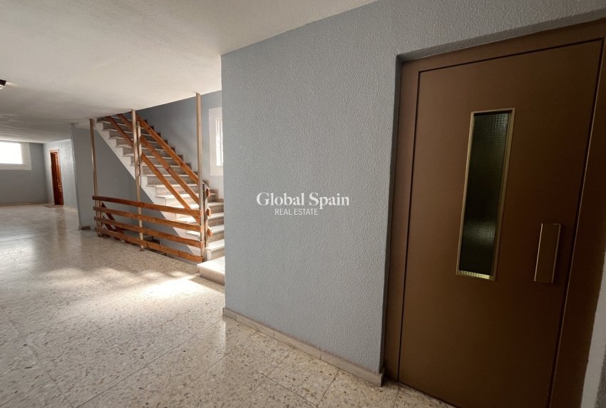 Wederverkoop - APPARTEMENT -
TORREVIEJA - Costa Blanca