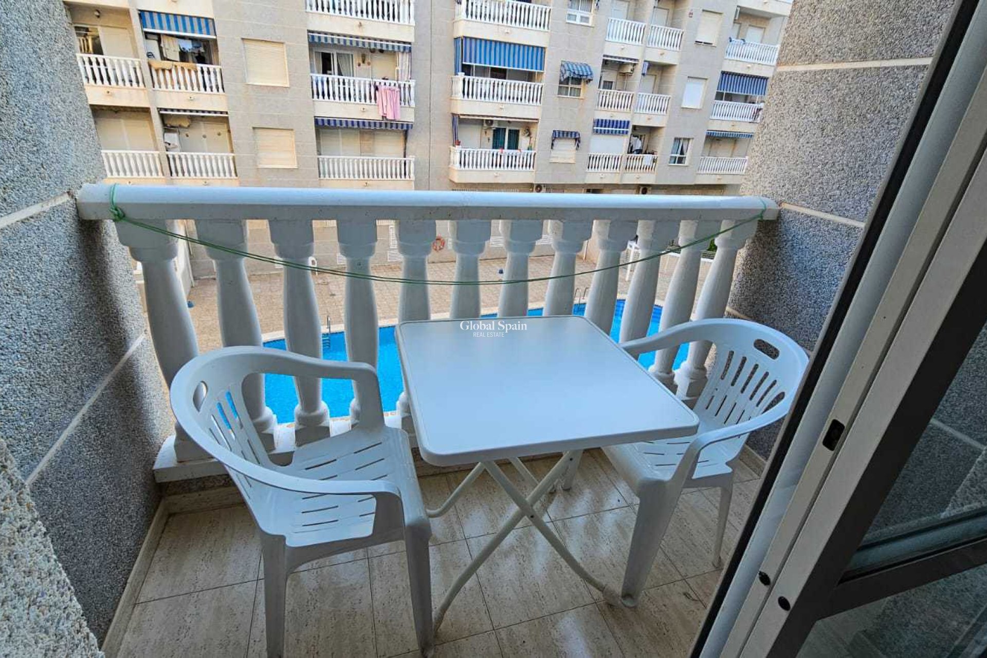 Wederverkoop - APPARTEMENT -
TORREVIEJA - Costa Blanca