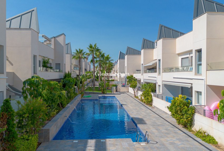 Wederverkoop - APPARTEMENT -
TORREVIEJA - Costa Blanca