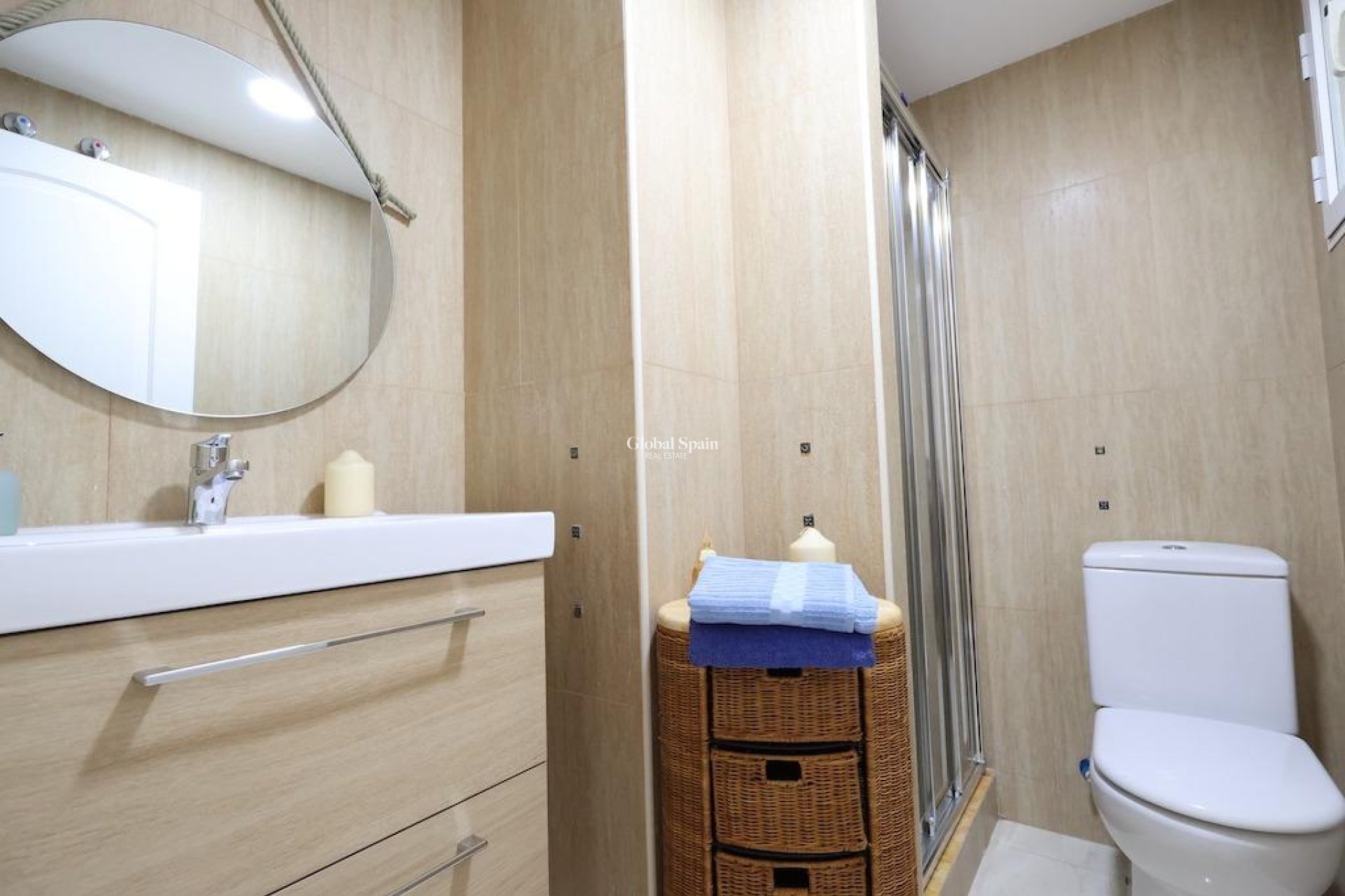 Wederverkoop - APPARTEMENT -
TORREVIEJA - Costa Blanca