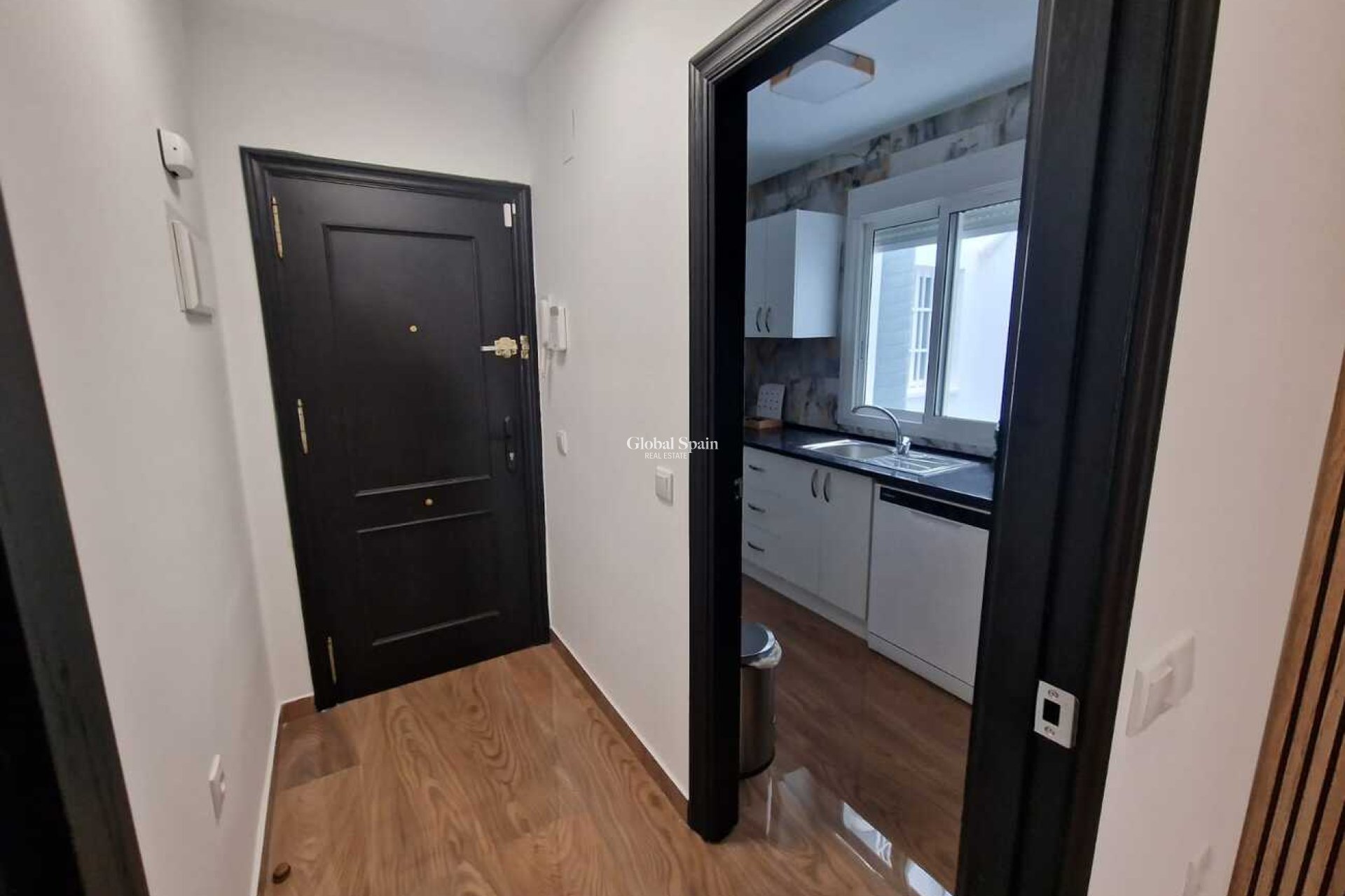 Wederverkoop - APPARTEMENT -
TORREVIEJA - Costa Blanca