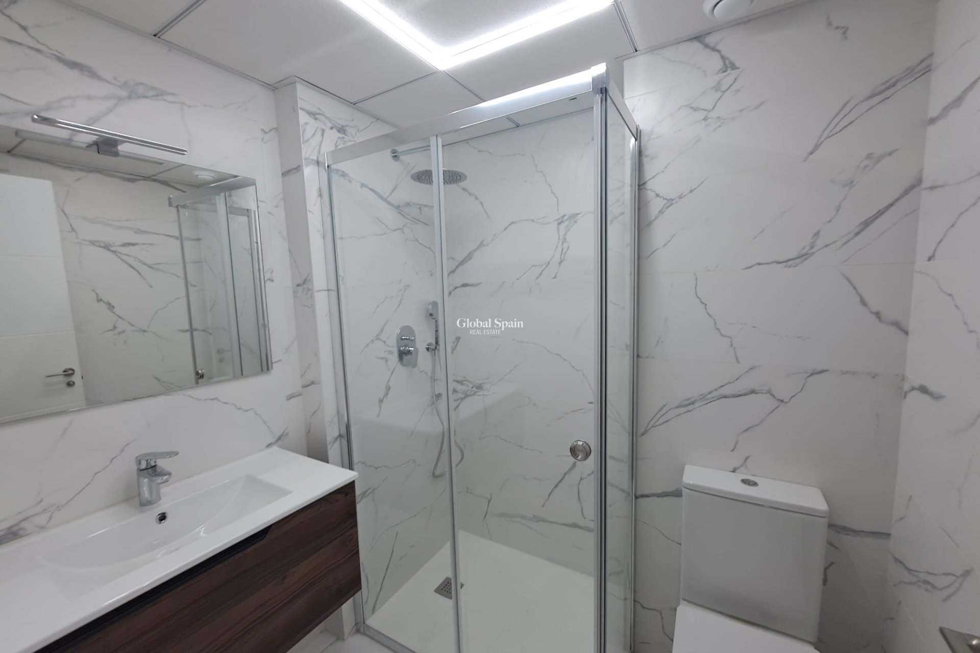 Wederverkoop - APPARTEMENT -
TORREVIEJA - Costa Blanca