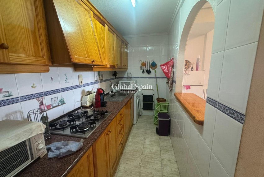 Wederverkoop - APPARTEMENT -
TORREVIEJA - Costa Blanca