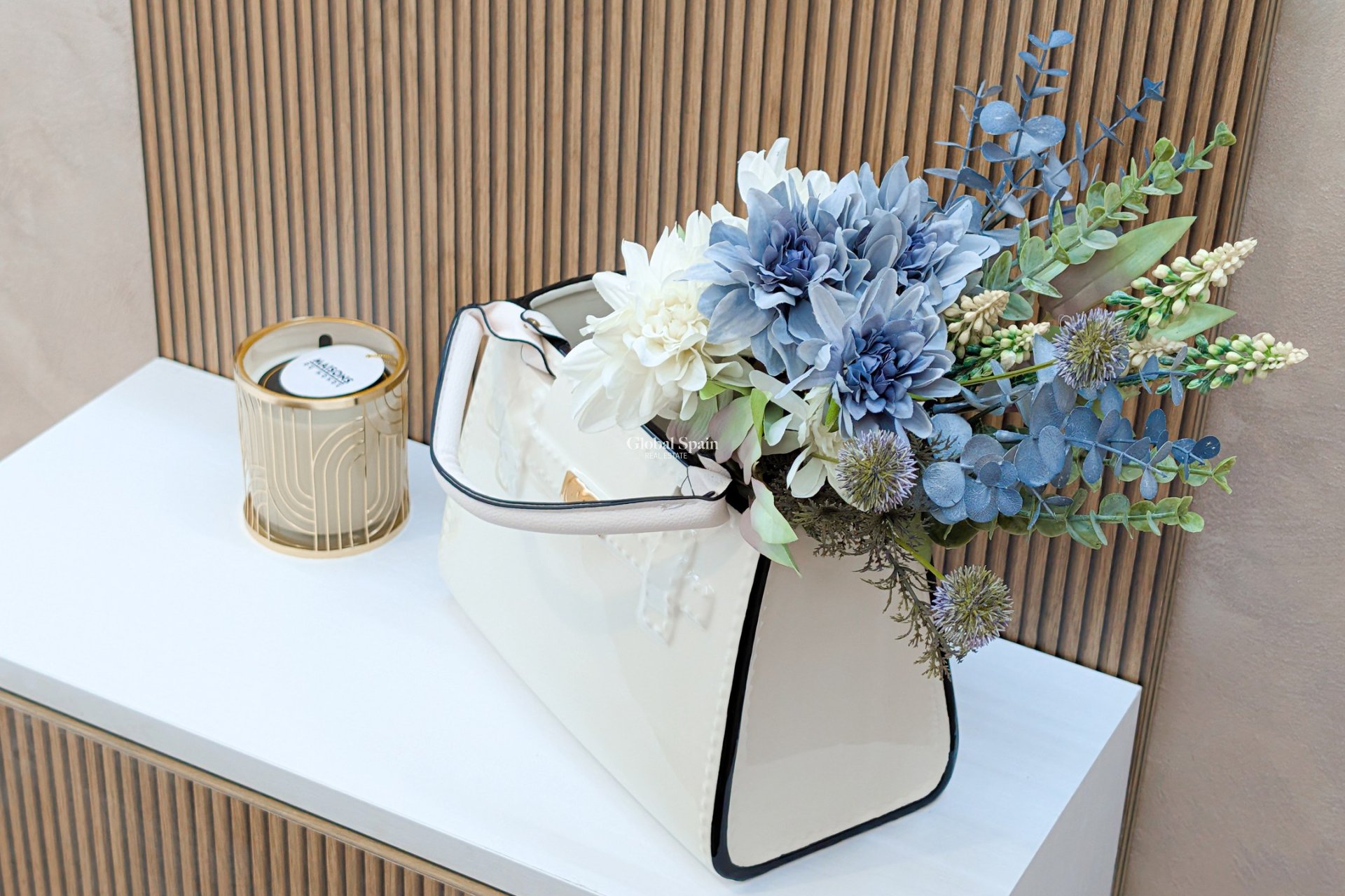 Wederverkoop - APPARTEMENT -
TORREVIEJA - Costa Blanca