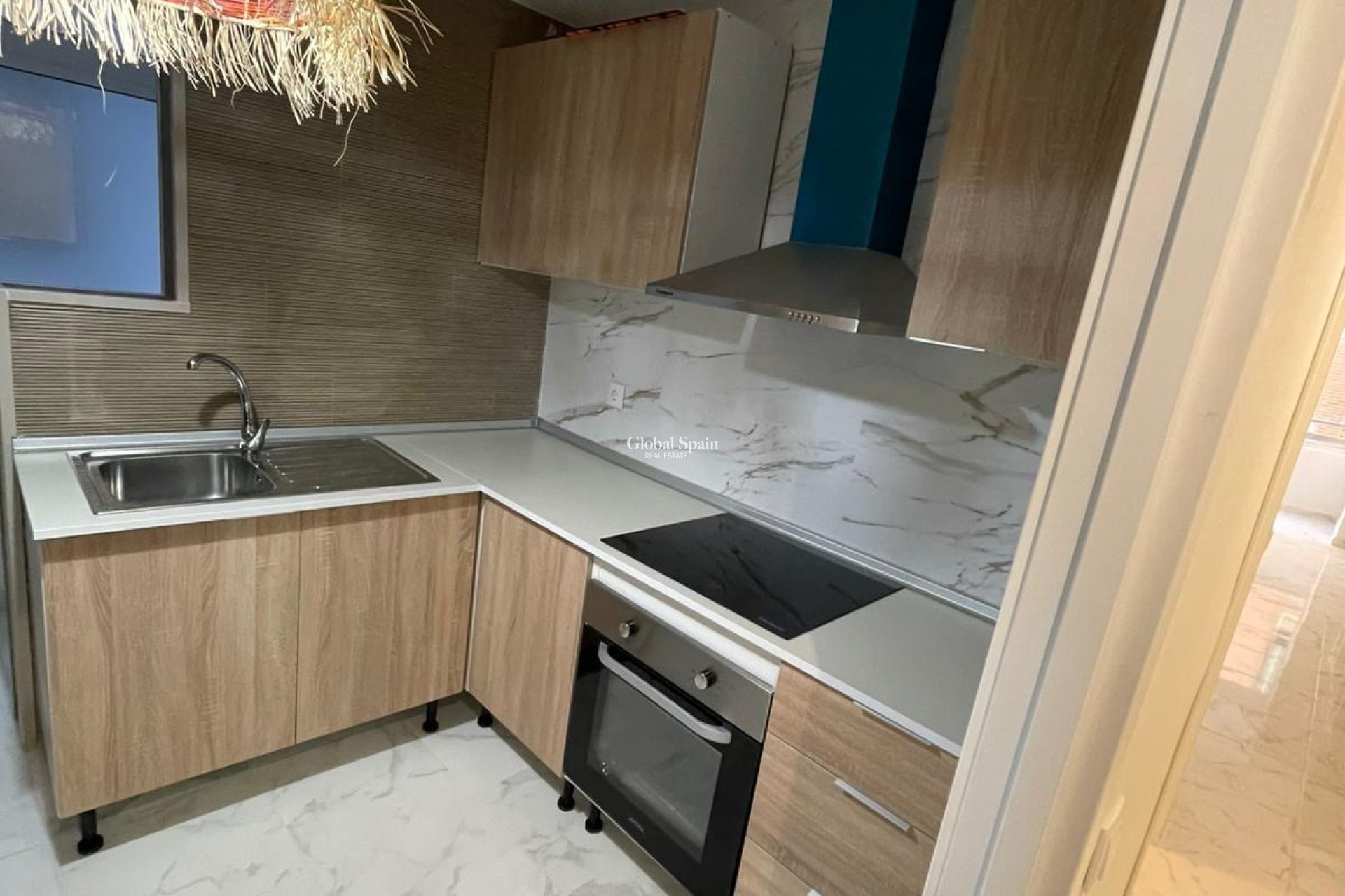 Wederverkoop - APPARTEMENT -
TORREVIEJA - Costa Blanca