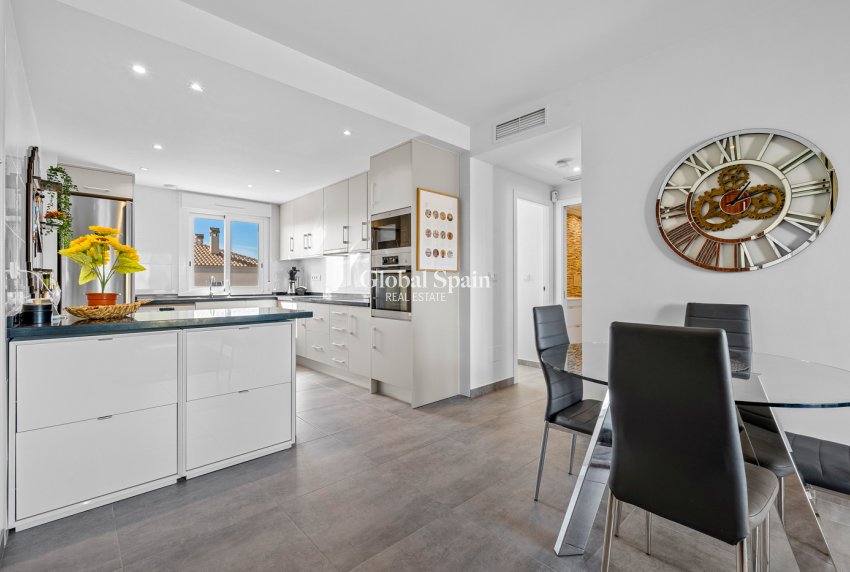 Wederverkoop - APPARTEMENT -
TORREVIEJA - Costa Blanca