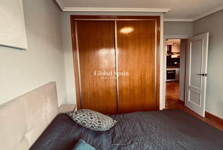 Wederverkoop - APPARTEMENT -
TORREVIEJA - Costa Blanca