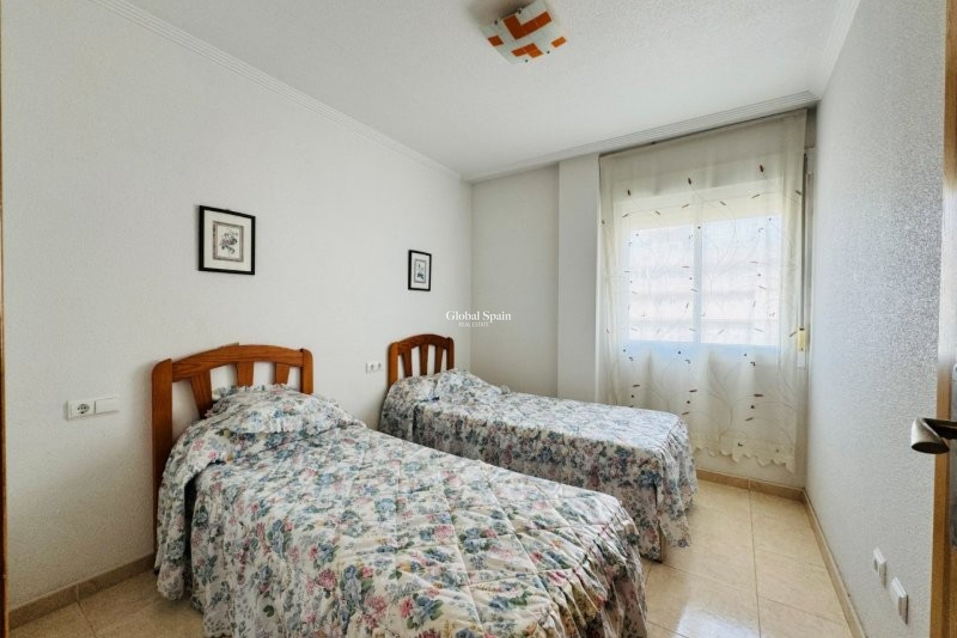 Wederverkoop - APPARTEMENT -
TORREVIEJA - Costa Blanca