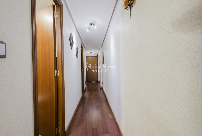 Wederverkoop - APPARTEMENT -
TORREVIEJA - Costa Blanca