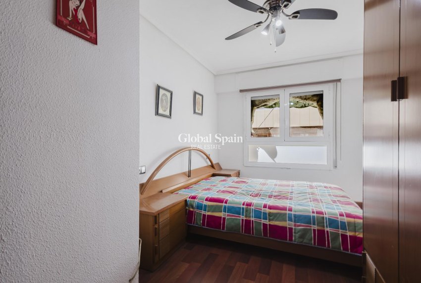 Wederverkoop - APPARTEMENT -
TORREVIEJA - Costa Blanca