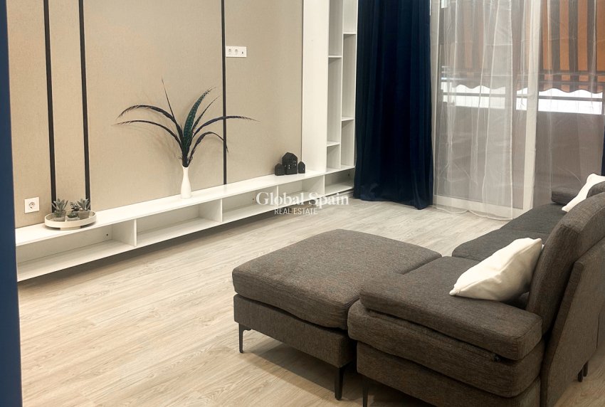 Wederverkoop - APPARTEMENT -
TORREVIEJA - Costa Blanca