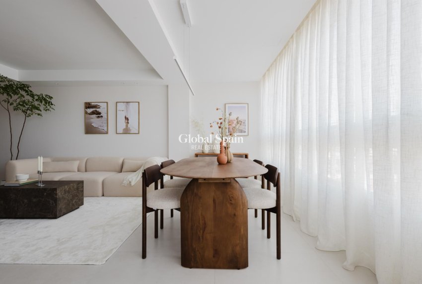 Wederverkoop - APPARTEMENT -
TORREVIEJA - Costa Blanca