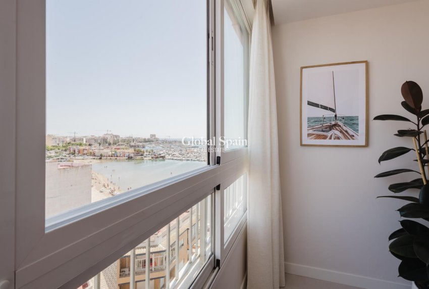 Wederverkoop - APPARTEMENT -
TORREVIEJA - Costa Blanca