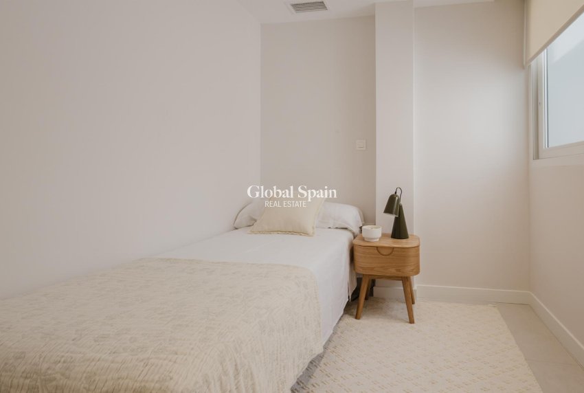 Wederverkoop - APPARTEMENT -
TORREVIEJA - Costa Blanca