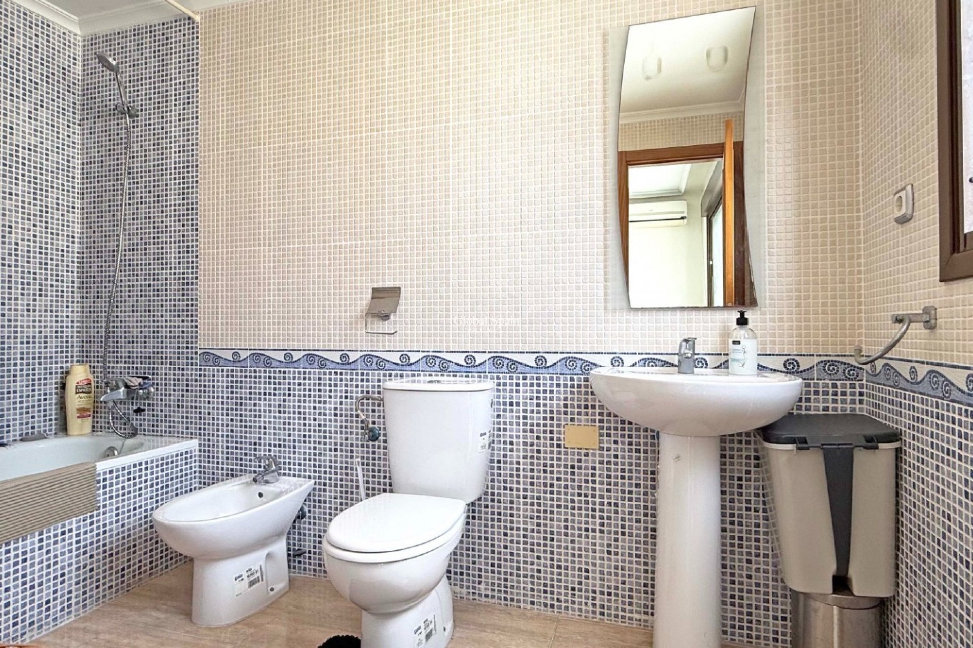 Wederverkoop - APPARTEMENT -
TORREVIEJA - Costa Blanca