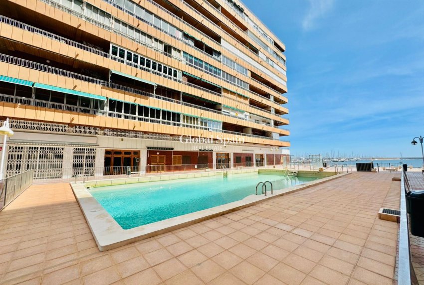 Wederverkoop - APPARTEMENT -
TORREVIEJA - Costa Blanca