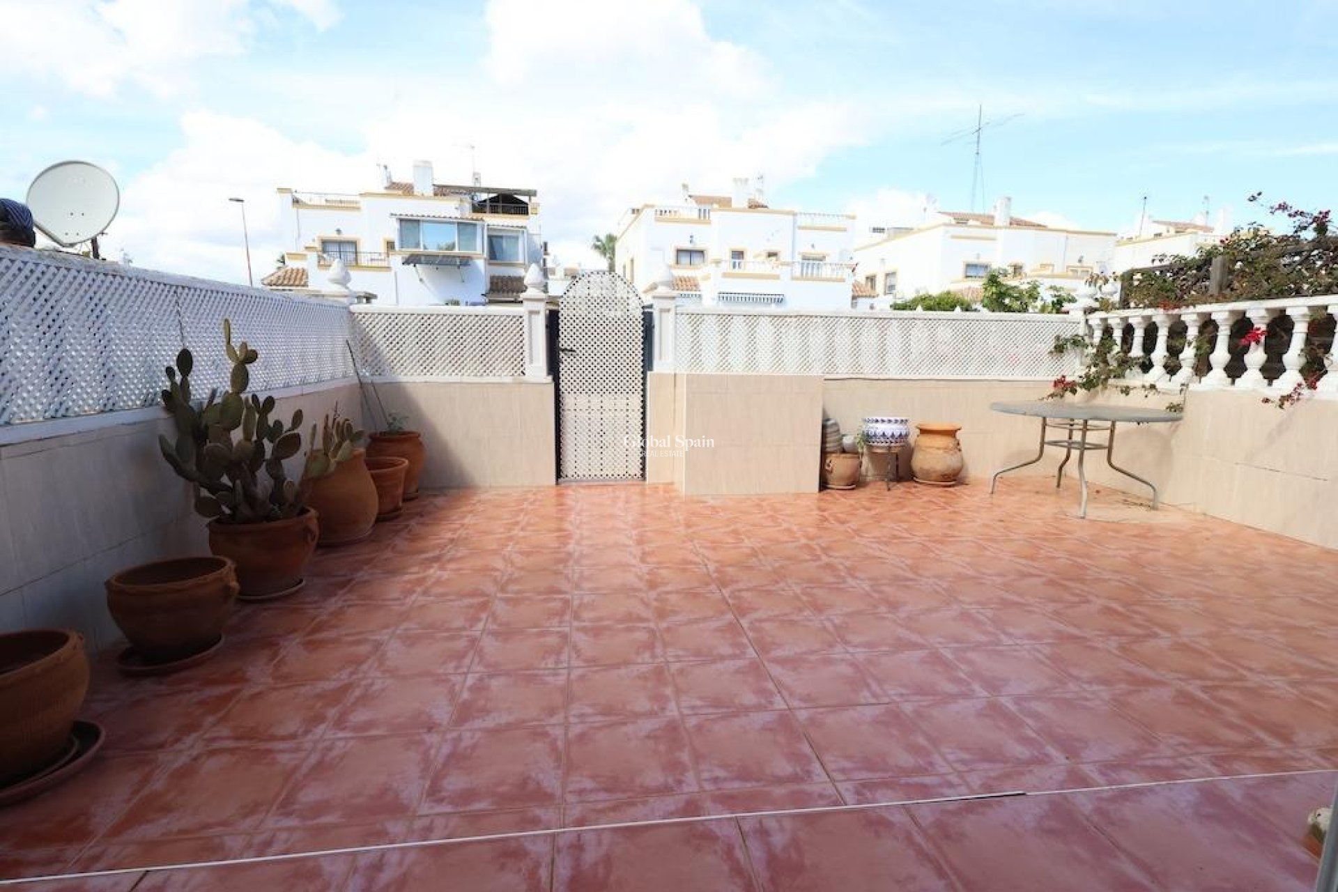 Wederverkoop - APPARTEMENT -
TORREVIEJA - Costa Blanca