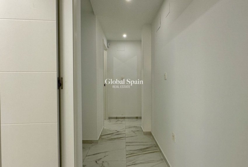 Wederverkoop - APPARTEMENT -
TORREVIEJA - Costa Blanca