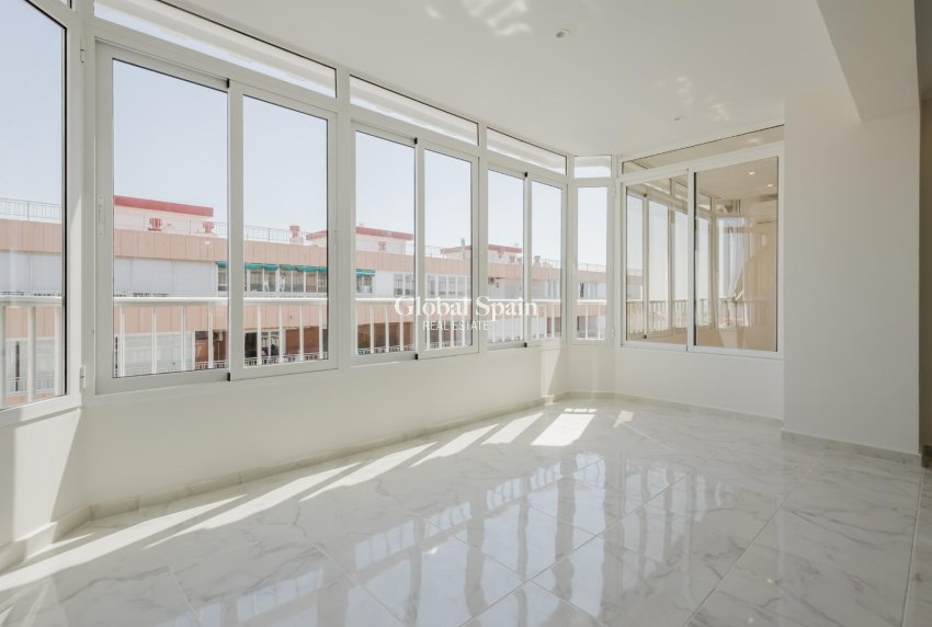 Wederverkoop - APPARTEMENT -
TORREVIEJA - Costa Blanca