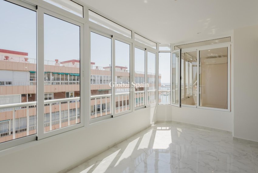Wederverkoop - APPARTEMENT -
TORREVIEJA - Costa Blanca