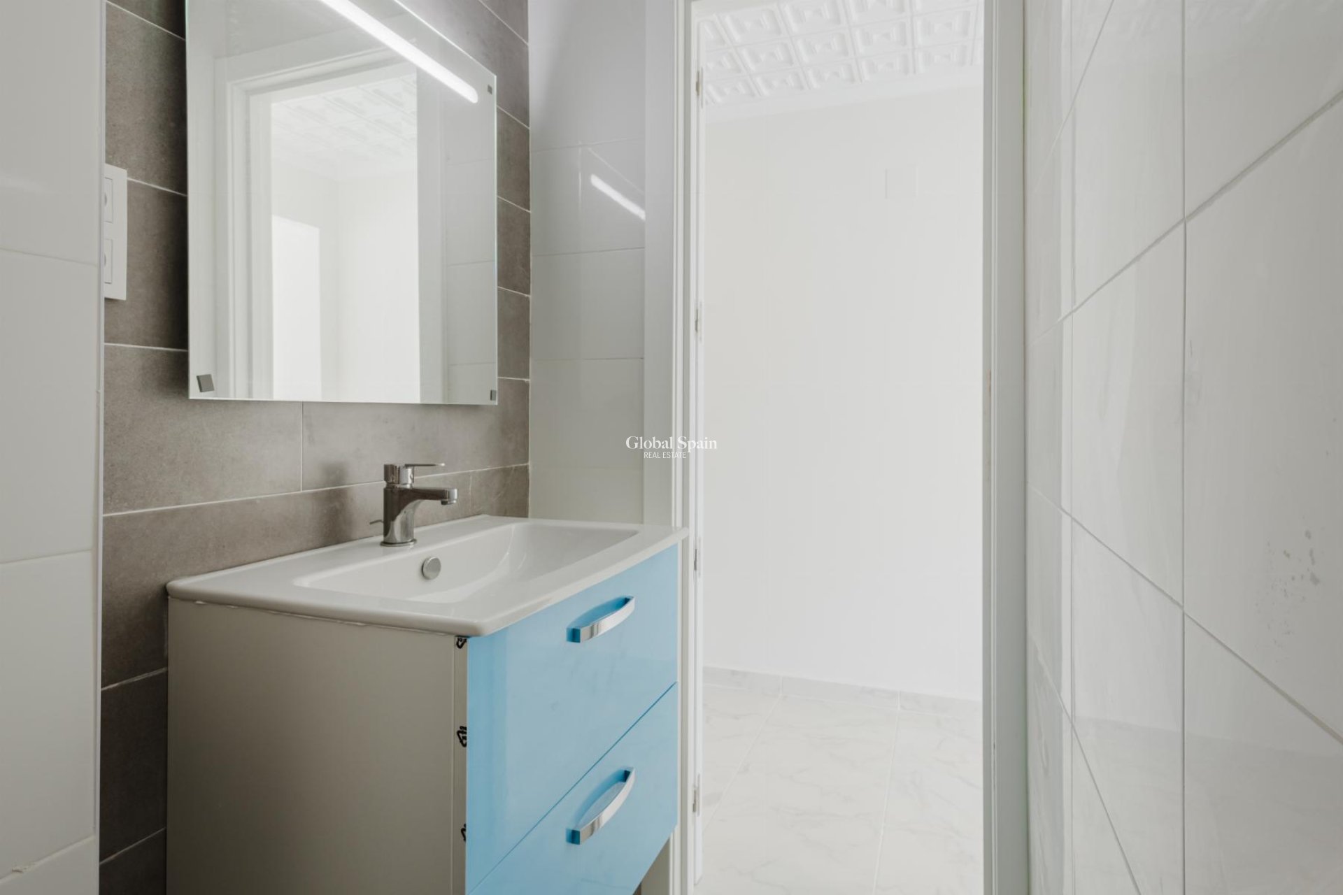 Wederverkoop - APPARTEMENT -
TORREVIEJA - Costa Blanca