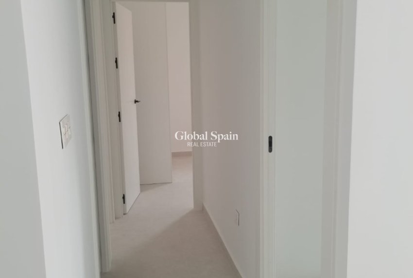 Wederverkoop - APPARTEMENT -
TORREVIEJA - Costa Blanca