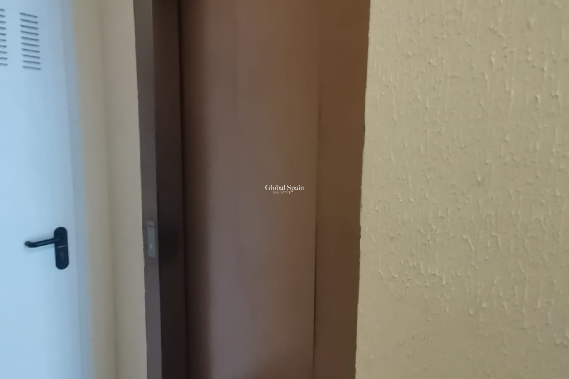 Wederverkoop - APPARTEMENT -
TORREVIEJA - Costa Blanca