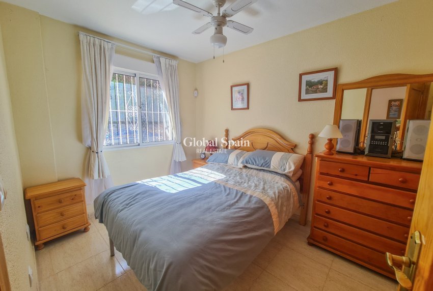 Wederverkoop - APPARTEMENT -
TORREVIEJA - Costa Blanca