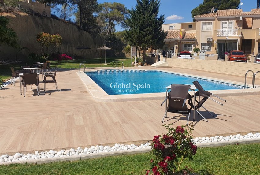 Wederverkoop - APPARTEMENT -
TORREVIEJA - Costa Blanca