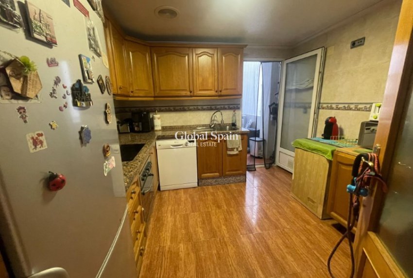 Wederverkoop - APPARTEMENT -
TORREVIEJA - Costa Blanca