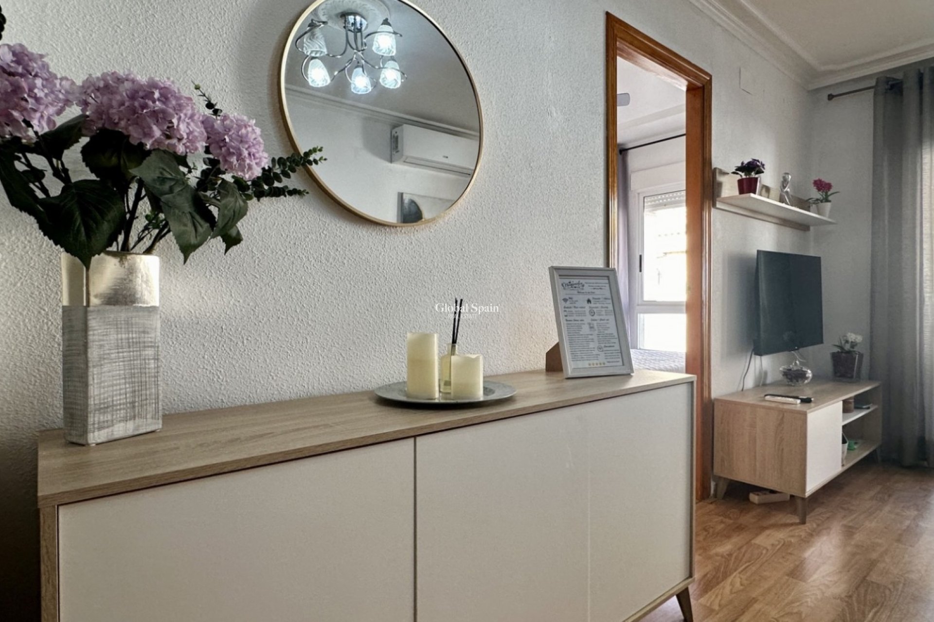 Wederverkoop - APPARTEMENT -
TORREVIEJA - Costa Blanca