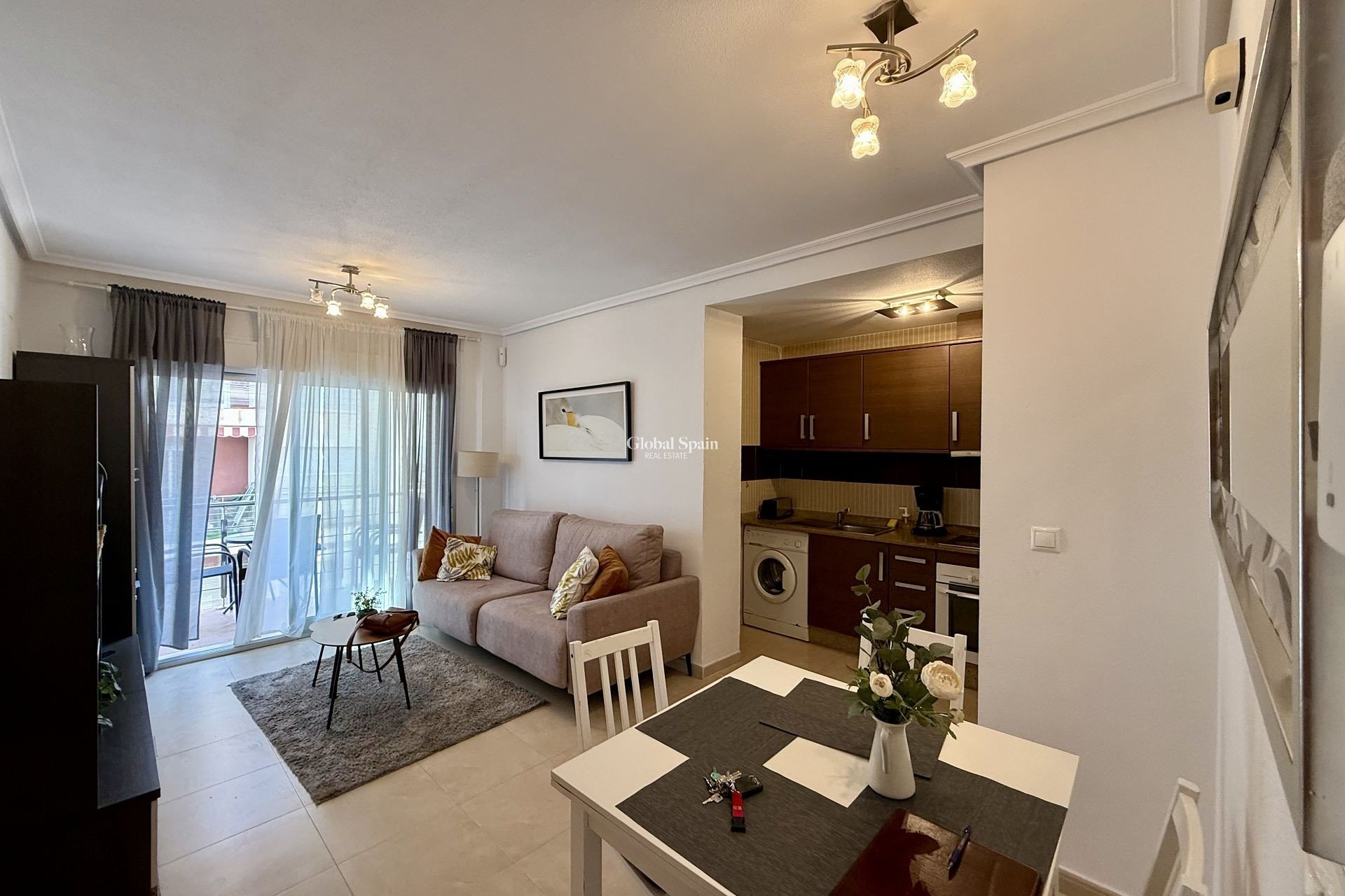 Wederverkoop - APPARTEMENT -
TORREVIEJA - Costa Blanca