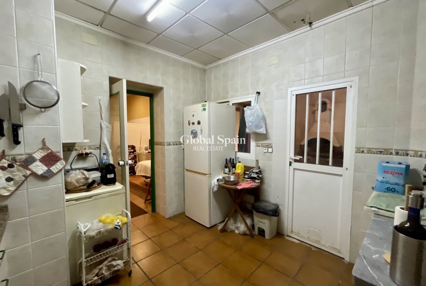 Wederverkoop - APPARTEMENT -
TORREVIEJA - Costa Blanca