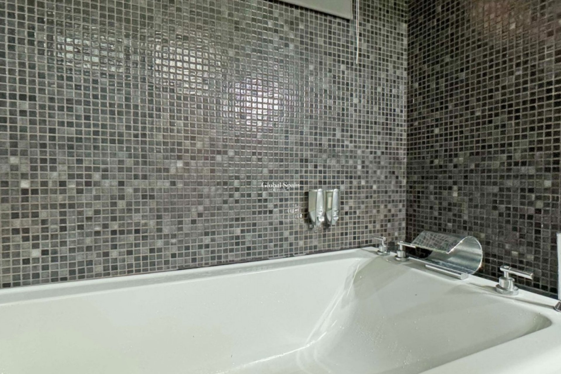 Wederverkoop - APPARTEMENT -
TORREVIEJA - Costa Blanca