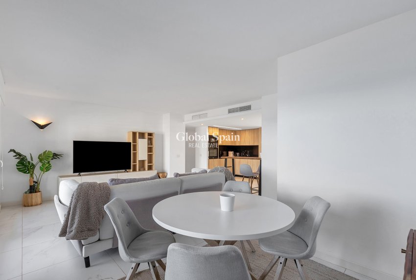 Wederverkoop - APPARTEMENT -
TORREVIEJA - Costa Blanca