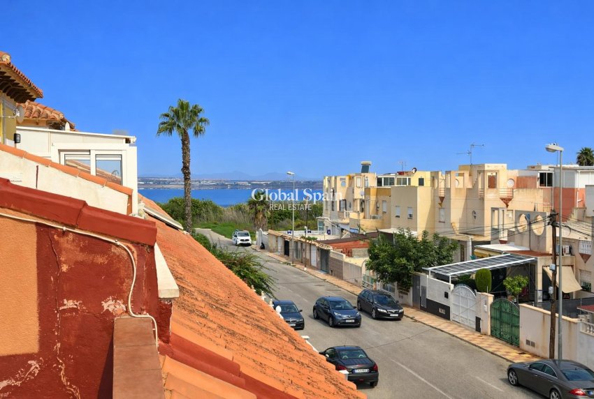 Wederverkoop - APPARTEMENT -
TORREVIEJA - Costa Blanca